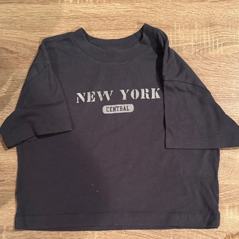 GAP Shirt
